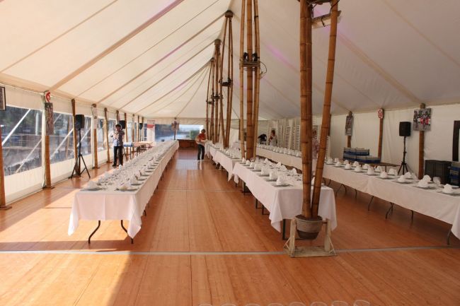 Location de tente pour un événement de prestige a Honhleur.